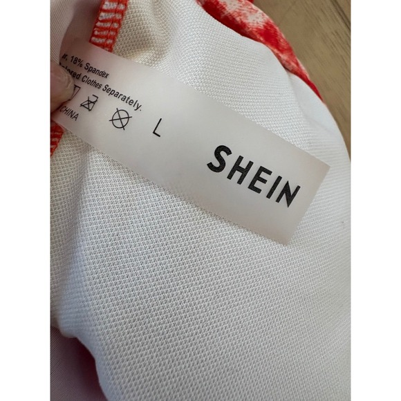 SHEIN Red Tie Dye Swim Top Beach Bikini Top Swimsuit Summer Beachwear - Picture 3 of 3